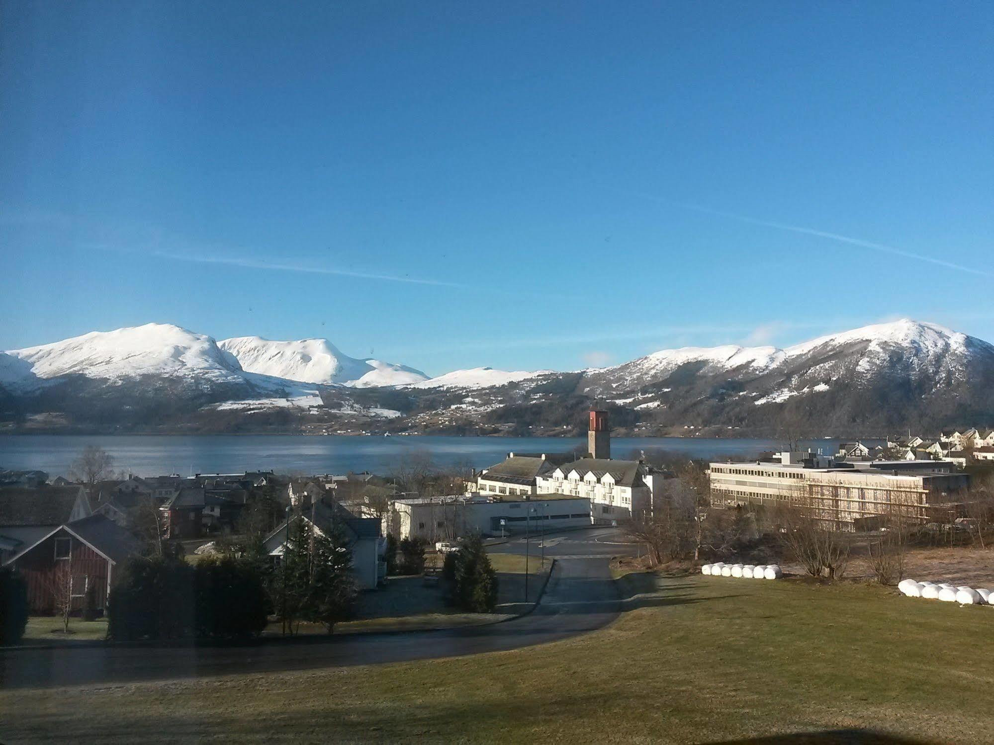 Volda Turisthotell Exterior foto